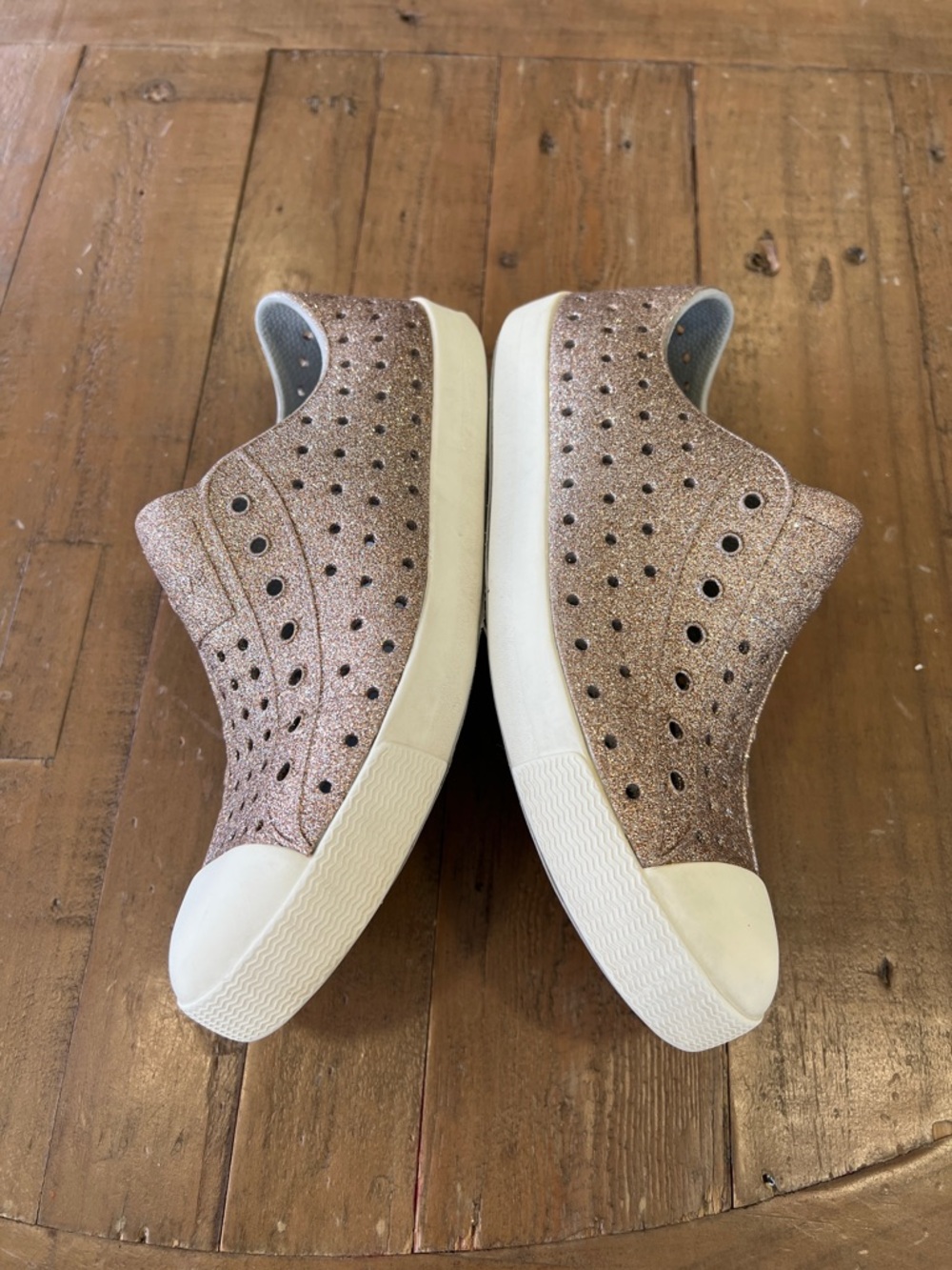 Native Jefferson bling rose gold glitter sneaker sandals waterproof big kid 3 - Picture 6 of 9